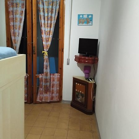 300 Metri Dal Mare Apartment Follonica Ngoại thất bức ảnh